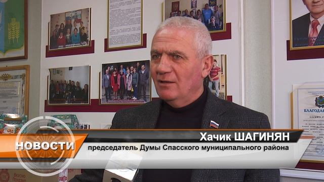 Новогодние подарки от депутатов СМР.