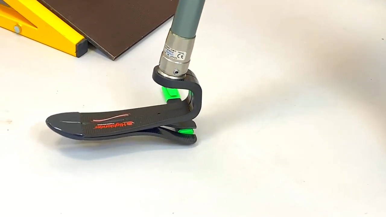 Протез на прокачку! Карбоновая стопа "ХАЙЛЕНДЕР" смотреть онлайн