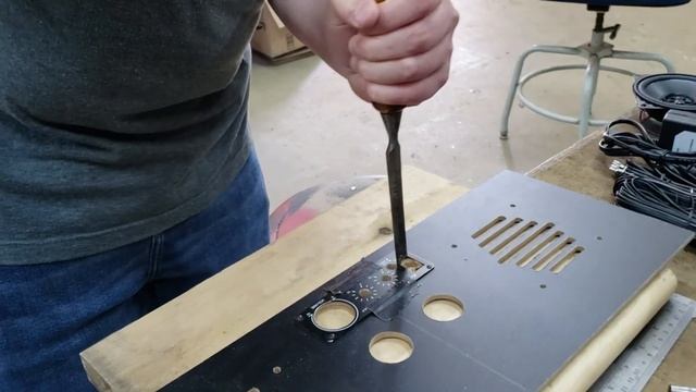 Tutorial: Installing Speakers & Amplifier on Arcade1Up Upper Kickplate (Asteroids Mod Part 5) смотреть онлайн