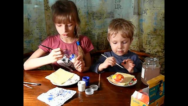 Украшаем яйца на Пасху. Decorate eggs for Easter смотреть онлайн