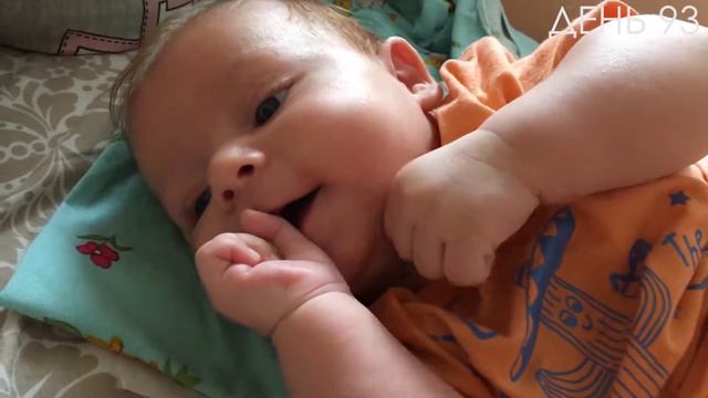 Что вкуснее, рука младенца или соска.