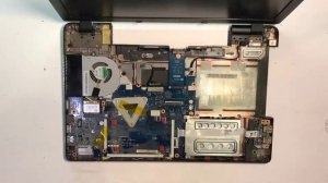 Разборка Acer Aspire E5-511 для чистки