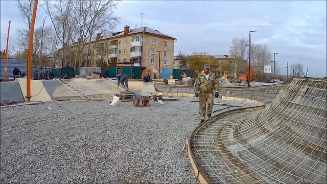 Молодёжный сквер, БПК, Современник, небольшой обзор стройплощадок. смотреть онлайн