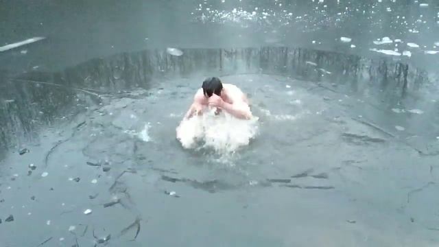 Подполковник Купцов купается зимой на Водохреща. смотреть онлайн