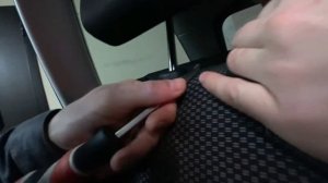 Снятие заднего подголовника на Skoda Octavia A7