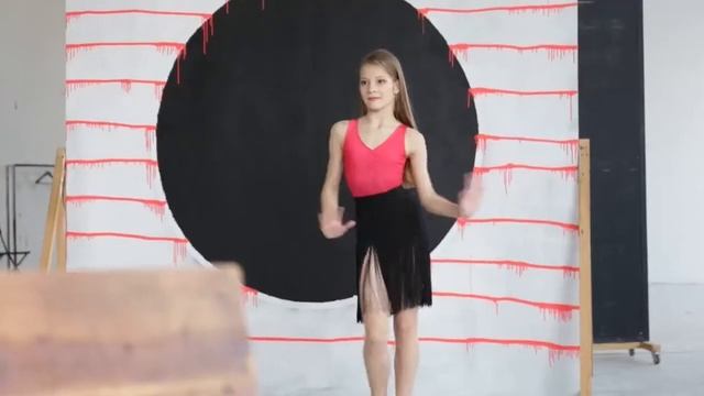 Спортивные бальные танцы. Новая детская коллекция тренировочной одежды смотреть онлайн