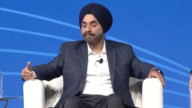 An Oracle Success Story: How a Mission-critical Cloud Migration Brought the Business and IT Togethe смотреть онлайн