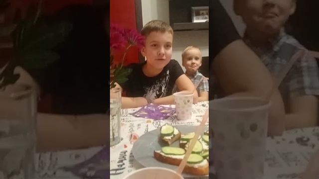 у моей тупой подруги на др