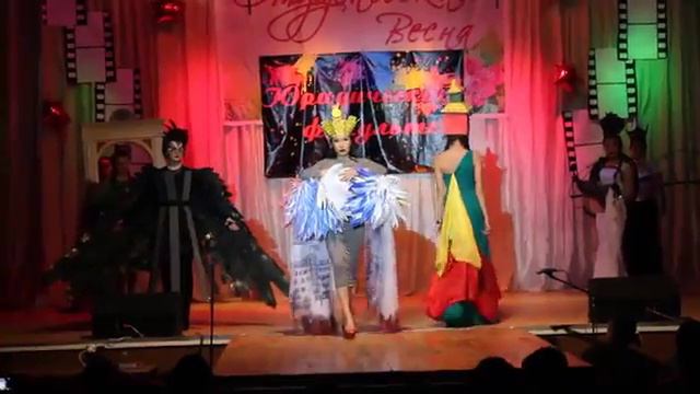 Дефиле ЮрФак ВСГУТУ - Улан Удэ City Студенческая весна 2016 смотреть онлайн