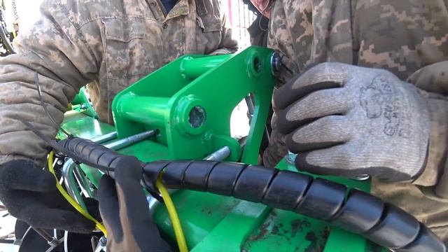 Новое поступление! Агрегат внесения жидких удобрений VULKAN. Разгрузка. смотреть онлайн