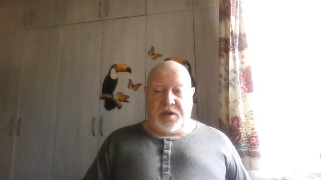 Депутат от КПРФ вешает себе лапшу на уши... смотреть онлайн