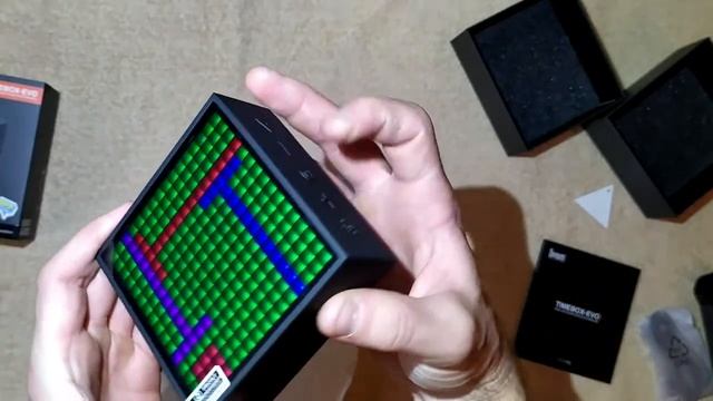 DIVOOM Timebox-Evo. Шикарная bluetooth колонка с пиксельным экраном. Может почти всё смотреть онлайн