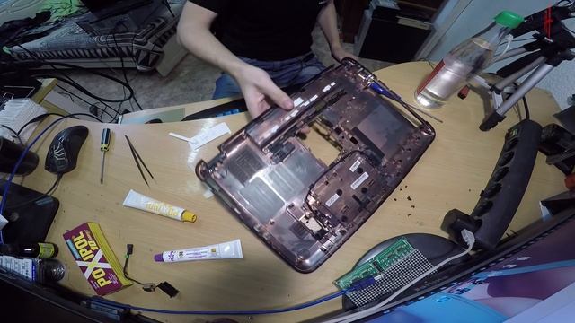 №20 Восстановление вырванных гаек на ноутбуке. смотреть онлайн