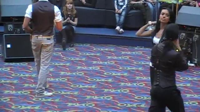 Ин-ян "Черная кошка" в ТРЦ "РИО" смотреть онлайн