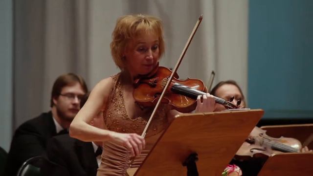 Elena Denisova con orchestra da camera di Minsk / Direttore Evgeny Bushkov смотреть онлайн