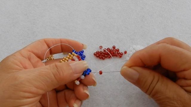 DIY Pulsera Bandera EEUU Hecha a Mano con MOSTACILLAS -Handmade USA Flag Bracelet With Beads смотреть онлайн