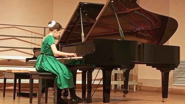 Э. Григ Вальс, Ф. Шопен Ноктюрн №20, Хромченкова Евгения, 10 лет смотреть онлайн