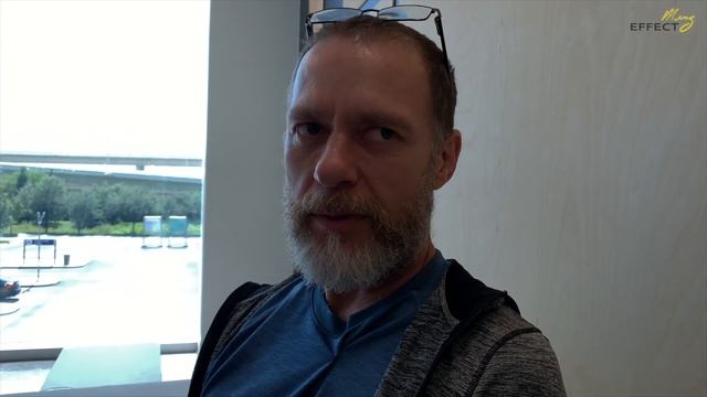 Ultimate iPad Pro Keyboard Case Review | Ming Effect смотреть онлайн