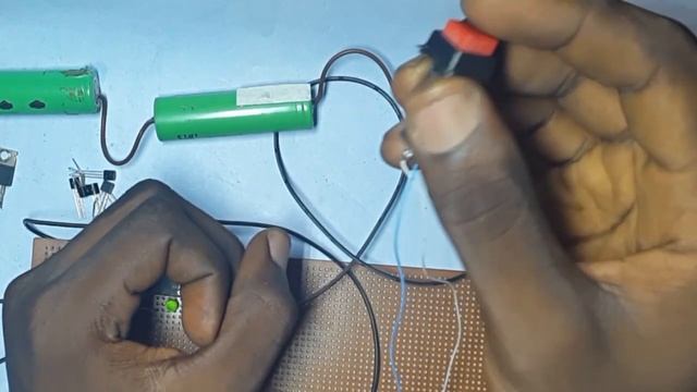 How to make A simple inverter 1000W 12v-220v Sinewave inverter|| 8 Transistors,SG3525 ic смотреть онлайн