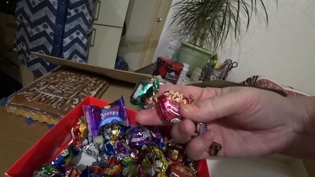 У мамы в квартире происходят чудеса. Посылка от Любы. смотреть онлайн
