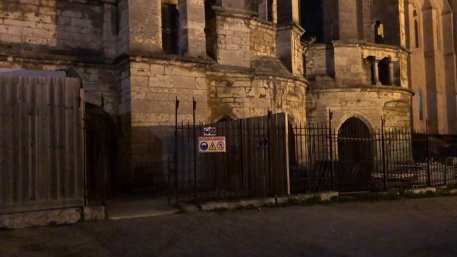 Шартрский собор. Форт на горе в Сан-Себастьян. смотреть онлайн