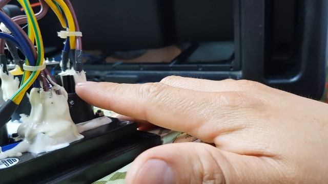 Destapando RCF HDL20A смотреть онлайн