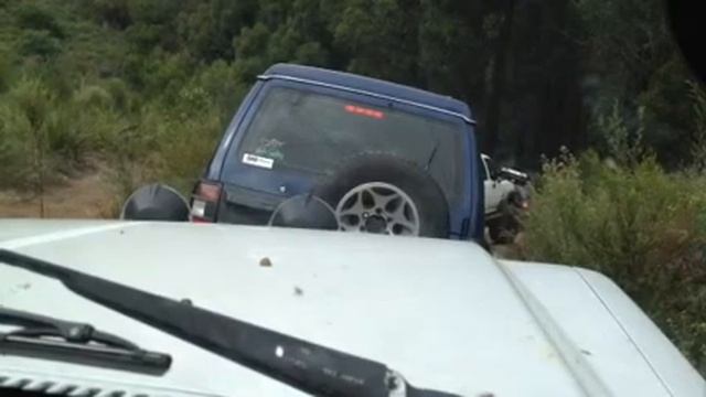 Nissan patrol GQ rd28 bunyip power lines in car part 1 смотреть онлайн