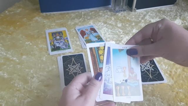 ЧТО ПРОИСХОДИТ У БЫВШЕГО Онлайн гадание смотреть онлайн