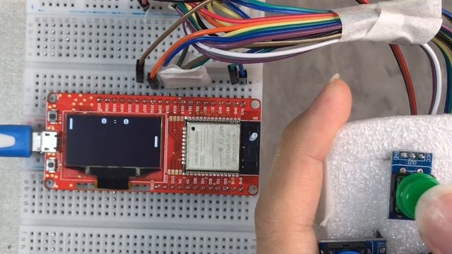 MicroPython Program on MakePython ESP32: Play Retro Games смотреть онлайн
