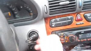 как проверить уровень масла в двигателе w203 cdi 220 mercedes-benz 2000г