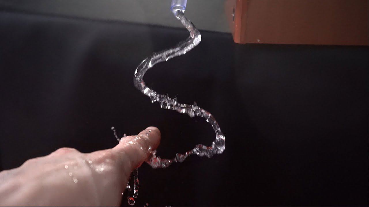 16 amazing Water Tricks & Experiments смотреть онлайн