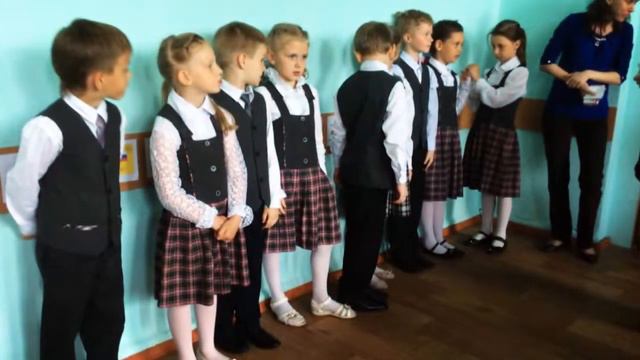 Поздравляю Юленьку Василевскую с окончанием учебного года смотреть онлайн