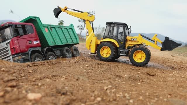 Грузовичок на природе/ Машинки/ Игрушки смотреть онлайн