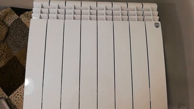 Распаковка - Радиатор биметаллический Royal Thermo BiLiner 500 (8 секций) смотреть онлайн