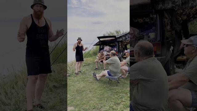 Про то, как трое мужиков поймали Золотую Рыбку… смотреть онлайн