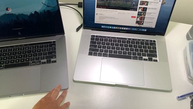 Mở hộp MacBook Pro 16 inch so sánh 2 màu Silver và Space Gray смотреть онлайн
