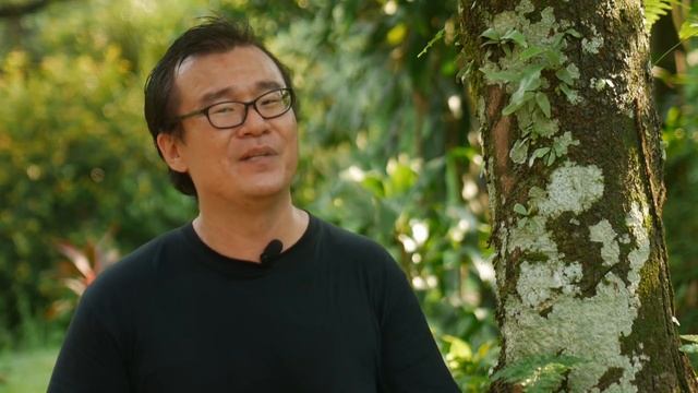 Olympus 12-200mm F3.5-6.3 - Highly Versatile Superzoom смотреть онлайн