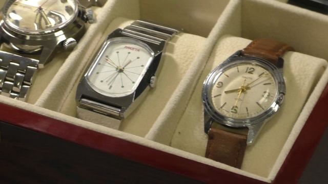 Выставка уникальных часов СССР на выпуске летней группы школы часовых мастеров Николая Артюхова СПБ смотреть онлайн