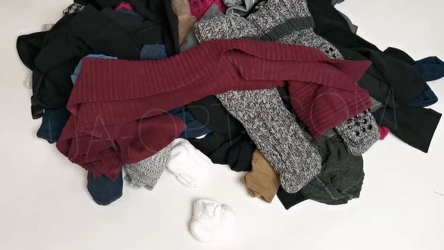 Зимние шапки, шарфы, колготы, носки оптом 15 кг * 10,9 €/кг смотреть онлайн