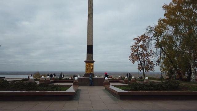 Нижний Новгород. Прогулка по территории Кремля. Красивый вид с колокольни. смотреть онлайн