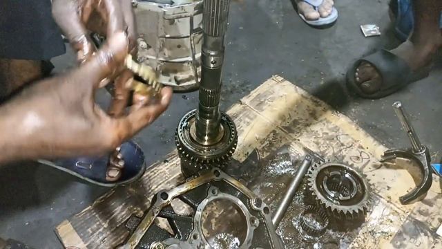 ashok leyland dost plus R S B gear box 2nd gear sound and hard problem salve смотреть онлайн