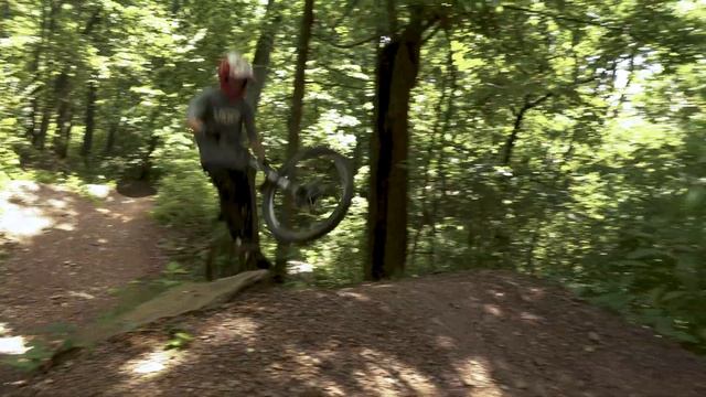 Knoxville Outdoor Tours: "Welcome to Knoxville" Mountain Biking смотреть онлайн