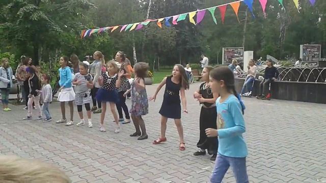 Улыбайся(я и катя) смотреть онлайн