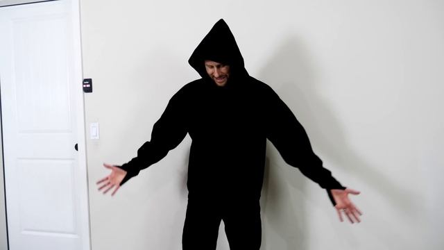 The Darkest Clothing In The World смотреть онлайн