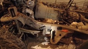 Nissan Patrol Y60 restoration | Unscrewing suspension #17