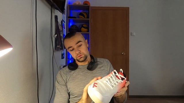 ЛУЧШИЕ Бюджетные кроссовки для ВОЛЕЙБОЛИСТА ❗ смотреть онлайн