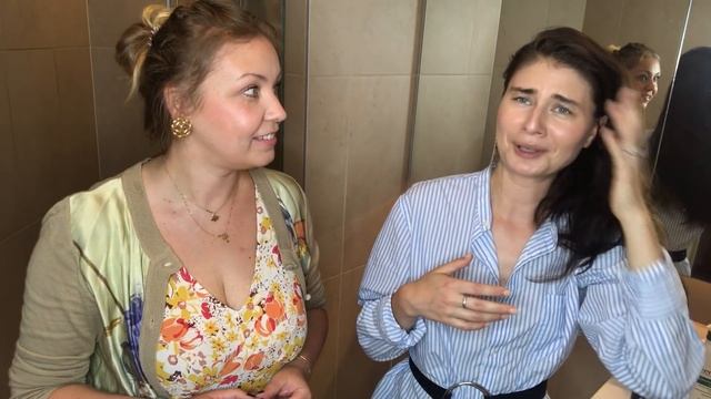 С подругой в ванной! Дизайнер Катя Комарова. смотреть онлайн