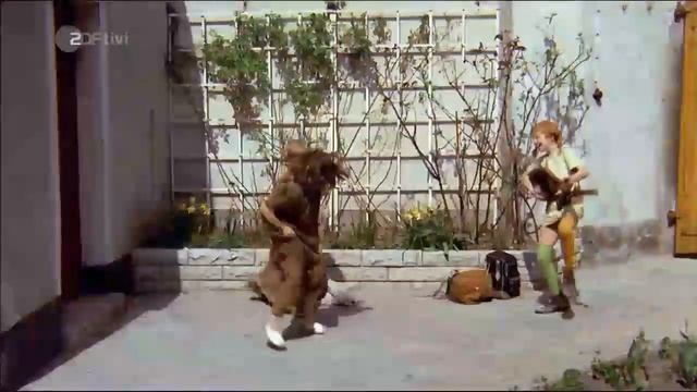 Pippi Langstrumpf vs Astral Projection #DanceCoronaAway смотреть онлайн