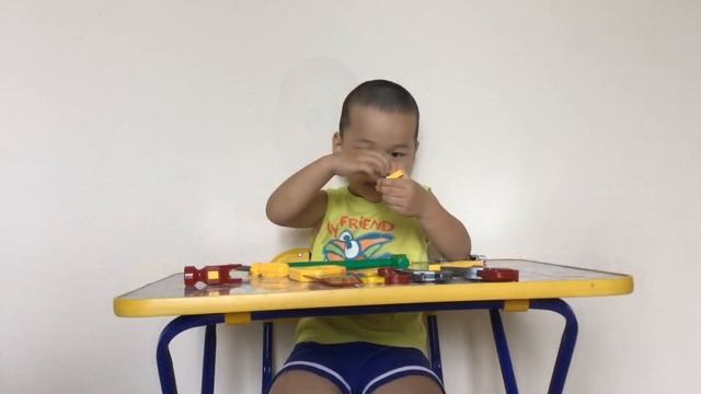 Мои новые игрушечные инструменты??? смотреть онлайн