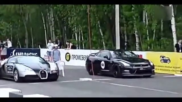 Bugatti Veyron vs Nissan GTR смотреть онлайн